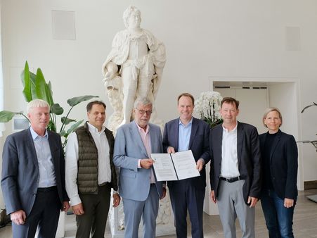 Gruppenfoto Vertragsunterzeichnung Gruppenfoto Vertragsunterzeichnung Pakt für den Sport